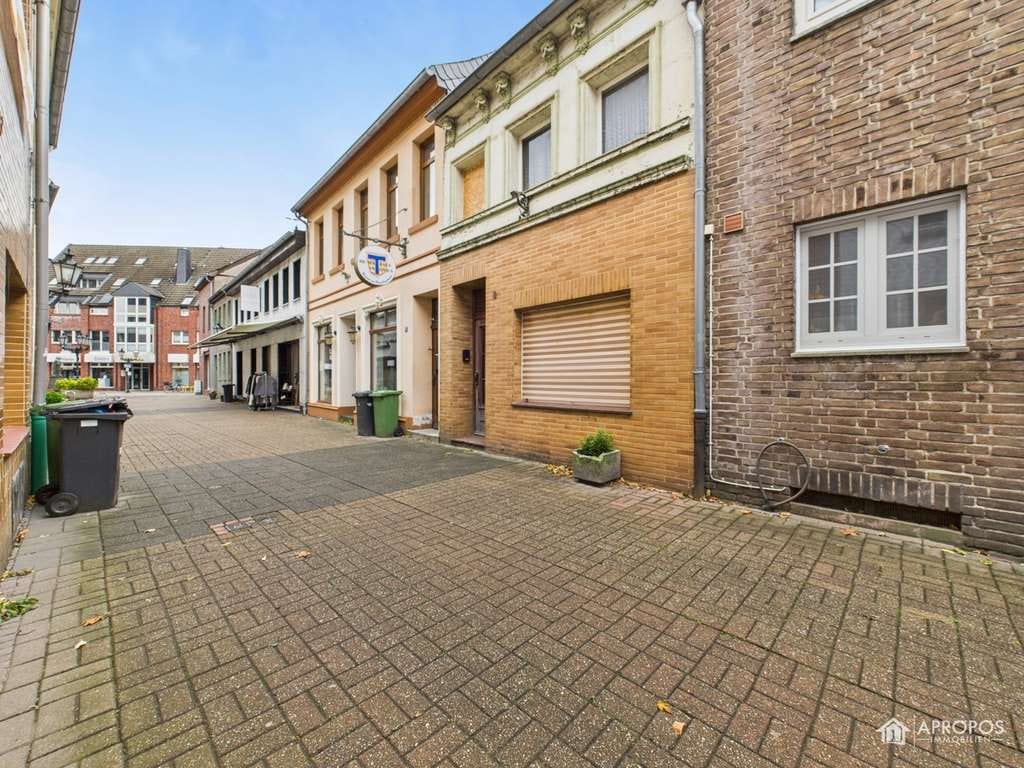 Immobilie in Tönisvorst - Im Herzen von Tönisvorst - Reihenmittelhaus mit fertiger Planung in Traumlage - Bild 2