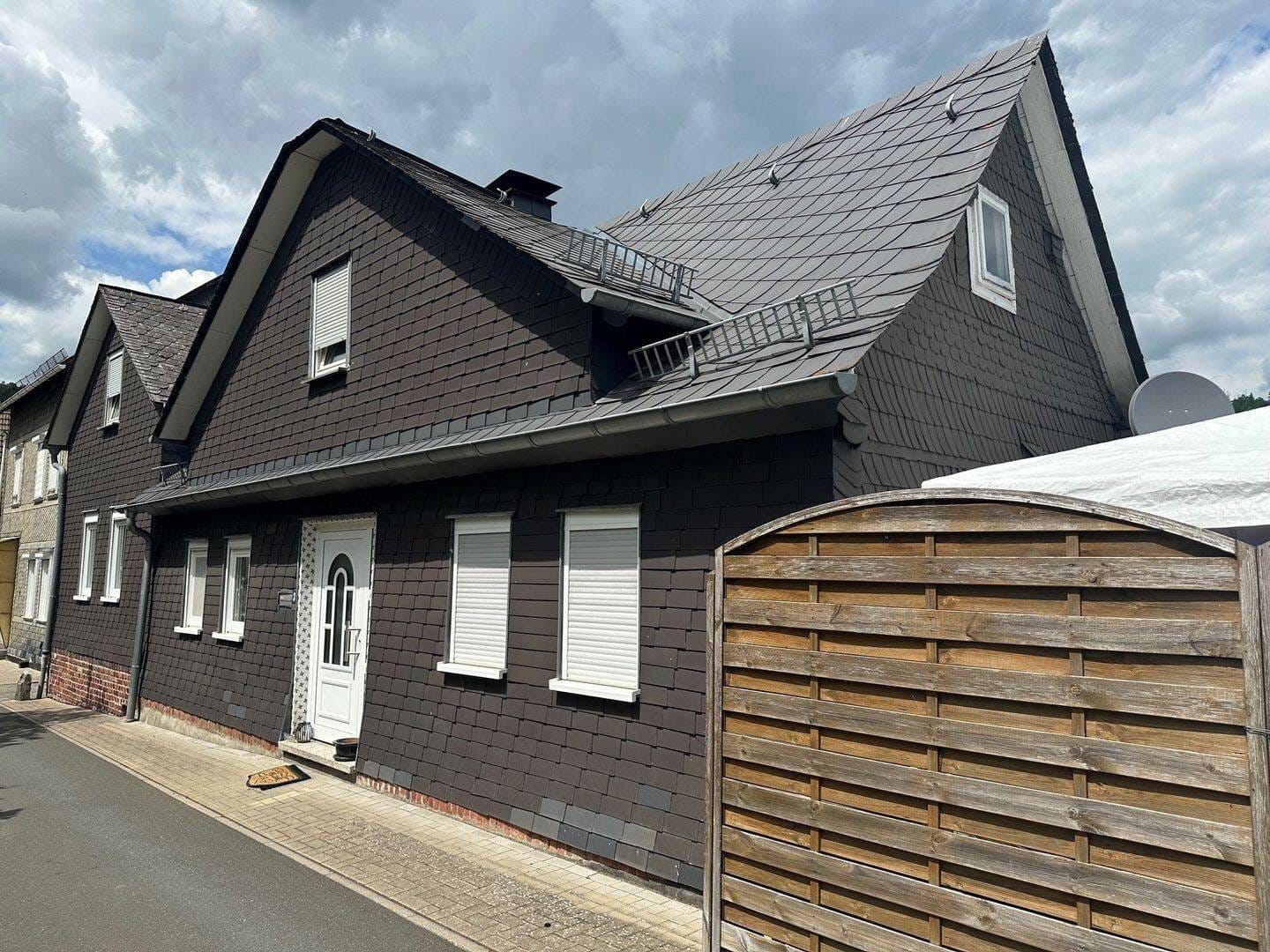 Immobilie in Bad Laasphe - Einfamilienhaus in ruhiger und zentraler Lage von Bad Laasphe - Bild 2