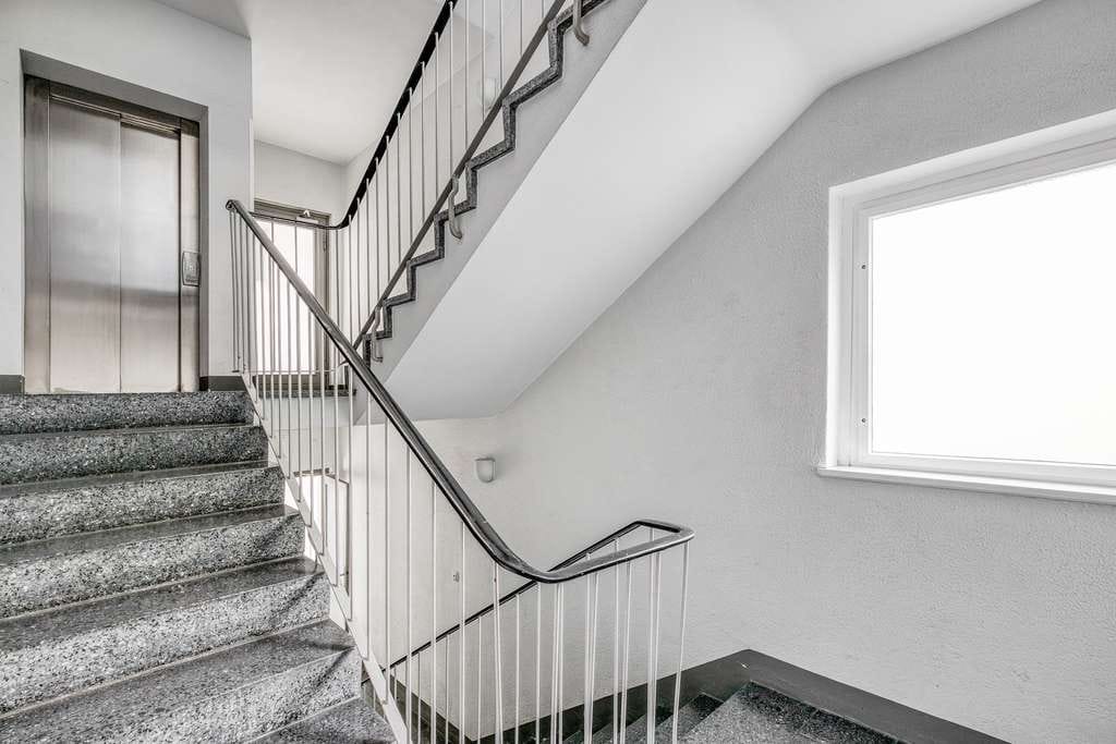 Immobilie in Berlin - ⭐⭐⭐ Tenanted 42m² apartment within walking distance of the Ku-Damm ! - Bild 1