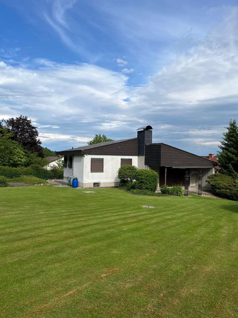 Immobilie in Adelebsen - Einfamilienhaus in Traumlage mit 140 m² Wohnfläche in Adelebsen - Bild 1