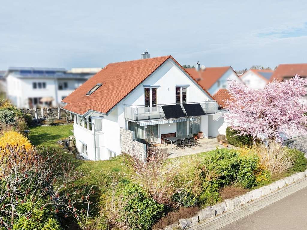Immobilie in Mutlangen - Familienfreundliches Zuhause mit sonnenverwöhntem Garten! - Bild 0