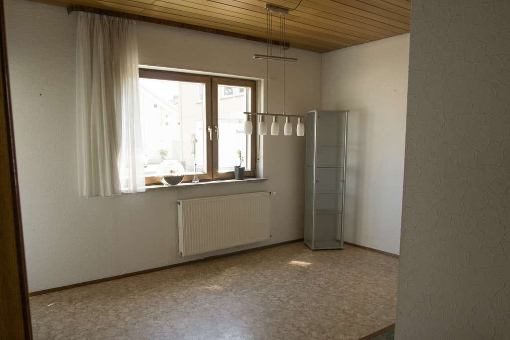 Immobilie in Hagenbach - Einfamilienhaus in Hagenbach (Option zu Mehrgenerationenhaus) - Bild 2