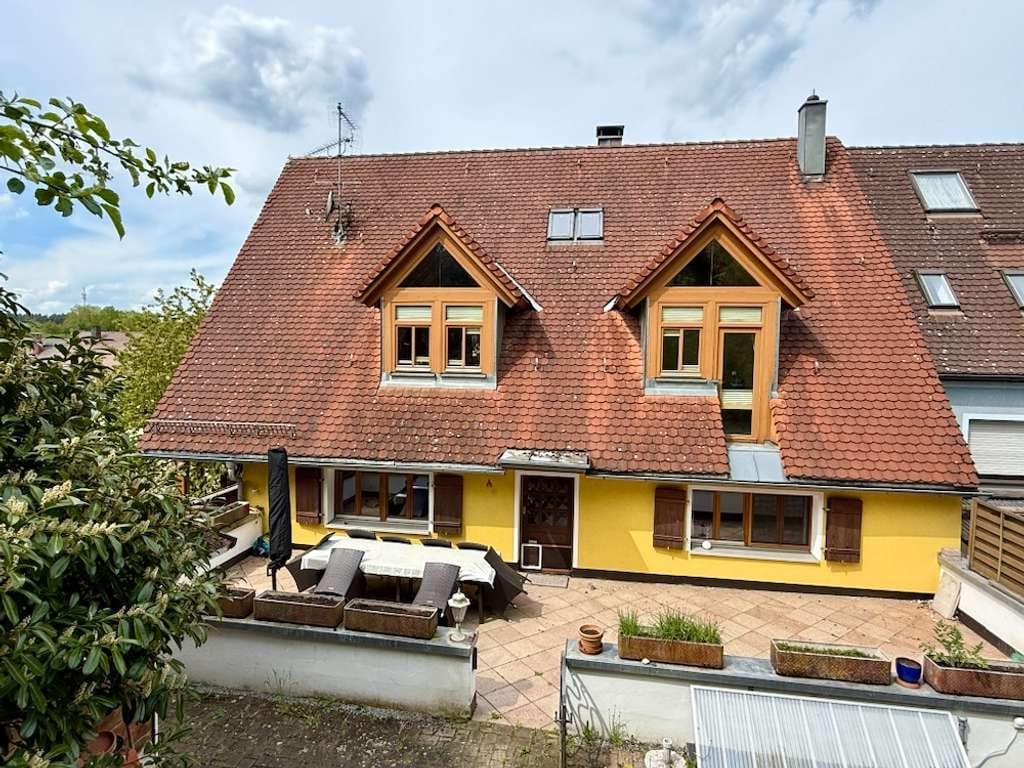 Immobilie in Neuendettelsau - Familientraum mit viel Raum zur Entfaltung - Bild 2