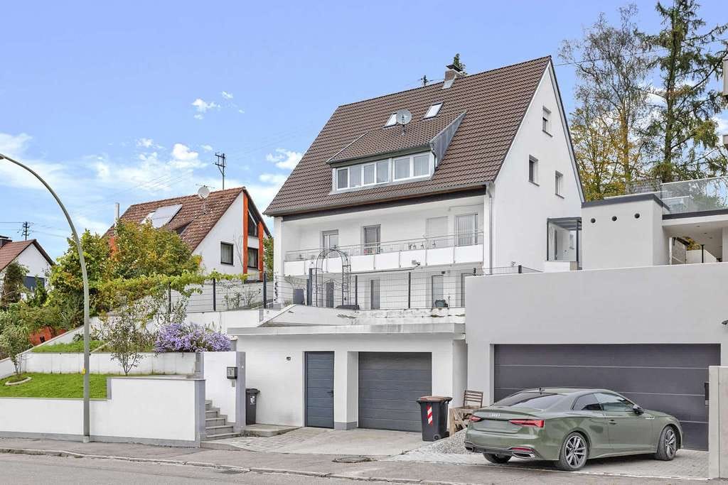 Immobilie in Diedorf - Exklusives Mehrgenerationenhaus in Diedorf – Ruhige Lage & viel Potenzial - Bild 2