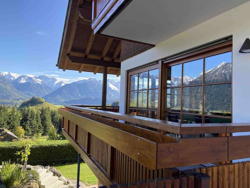 Immobilie in Oberstdorf - Landhaushälfte der besonderen Art mit spektakulärer Bergsicht - Bild 0