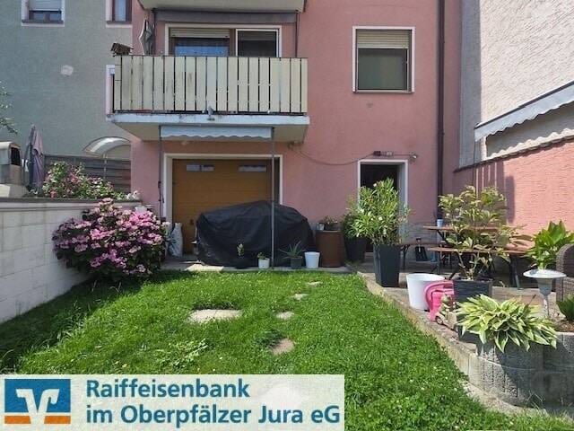 Immobilie in Burglengenfeld - Gefragte Immobilie in ruhiger Altstadtlage mit Burgblick - Ideal für Investoren oder Familie mit Platzbedarf - Bild 0