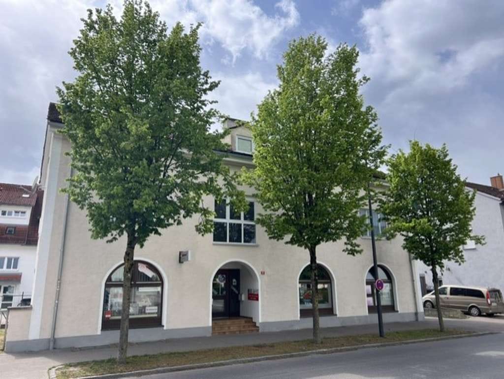 Immobilie in Aichach - Wohn und Geschäftshaus in Top Lage , 4 Einheiten mit 5 Stellplätzen - Bild 0