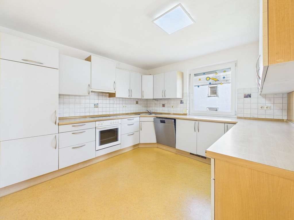 Immobilie in Rottweil - Ein Haus zum Ankommen – Großzügiges Wohnen mit traumhaftem Garten - Bild 3