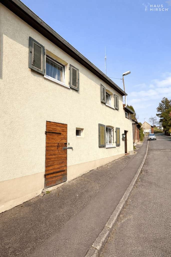 Immobilie in Heilbronn - Sanierungsbedürftiges Haus bei Heilbronn viel Potenzial zum Top-Preis - Bild 0