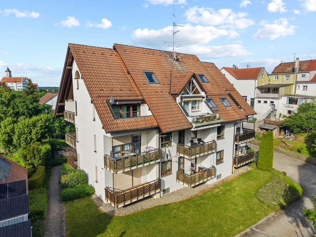 Immobilie in Aulendorf - Zentrale 2-Zimmer-Wohnung mit Balkon in Aulendorf – funktionaler Grundriss in guter Stadtlage - Bild 1