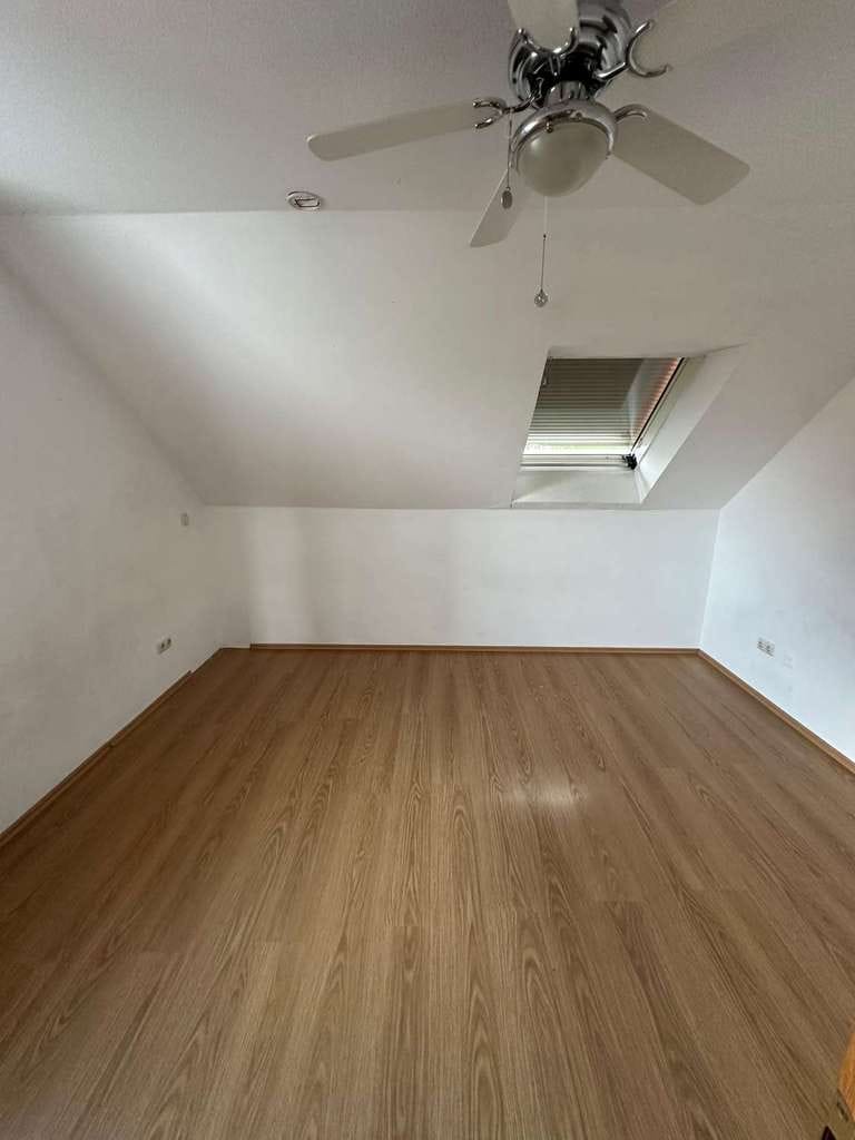 Immobilie in Zapfendorf - Schöne Dachgeschosswohnung mit herrlichem Ausblick - Bild 0