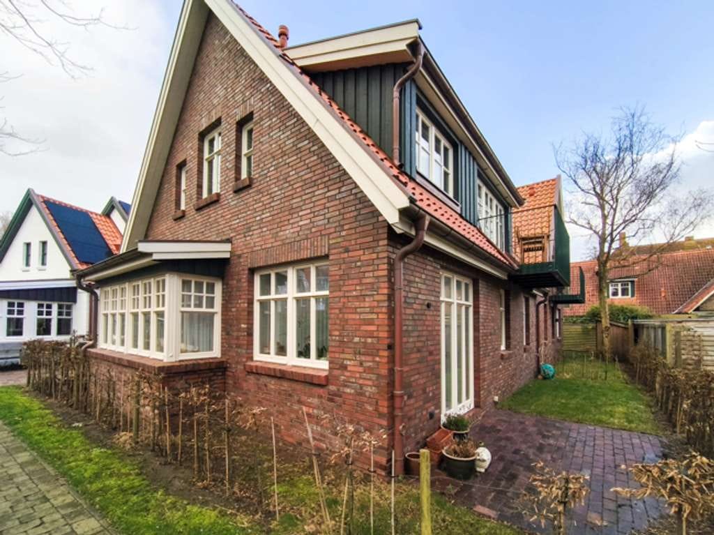 Immobilie in Spiekeroog - Ihr Rückzugsort im Herzen von Spiekeroog
Attraktive Erdgeschoss-Ferienwohnung mit Terrasse - Bild 0