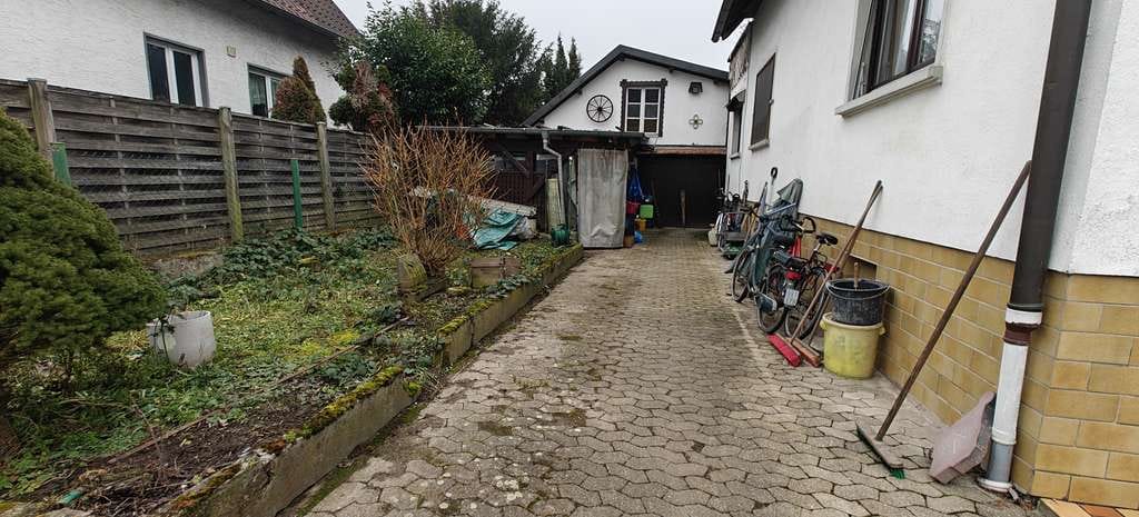 Immobilie in Schutterwald - Renovierungsbedürftiges Einfamilienhaus - Bild 2