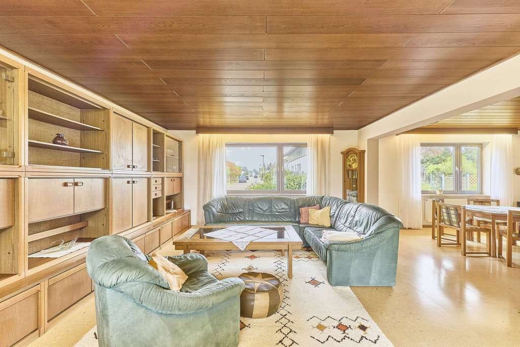 Immobilie in Freisbach - Winkelbungalow in idyllischer Lage mit viel Licht & Raum für individuelle Gestaltung - Bild 2