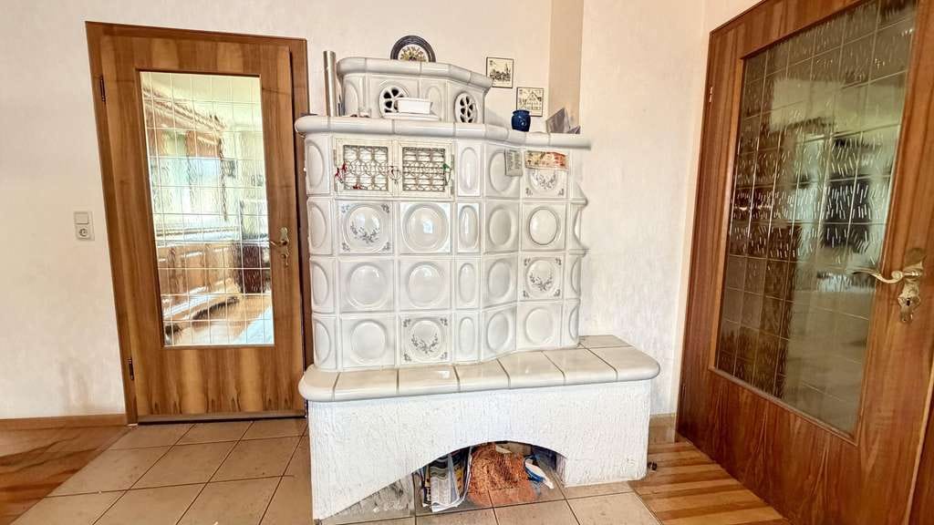 Immobilie in Ottweiler - Freistehendes Einfamilienhaus mit großem Garten und viel Potenzial in Ottweiler! - Bild 2