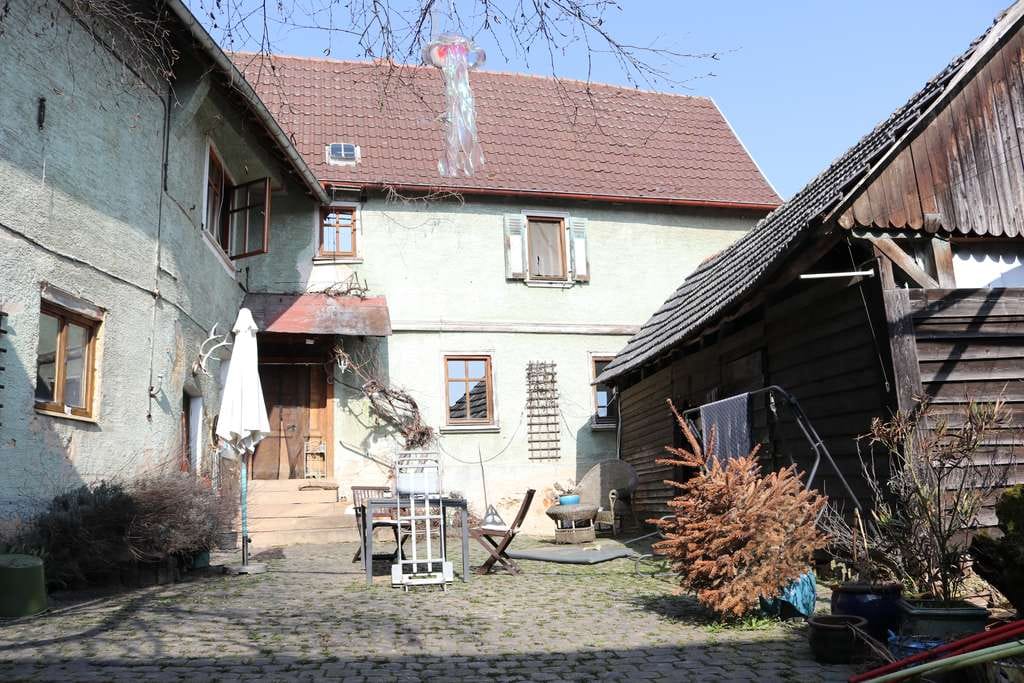 Immobilie in Butzbach - Historische Hofreite mit Still in Butzbach-Kirch-Göns mit Garten u. Nebengebäuden / Scheune - Bild 3