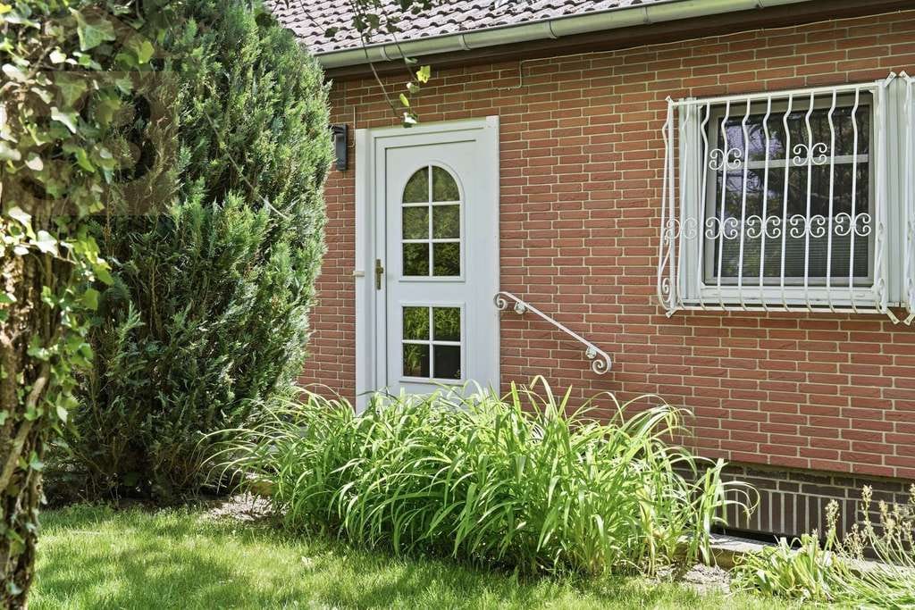 Immobilie in Baddeckenstedt - Gepflegtes Einfamilienhaus mit Pool in sehr guter Lage! - Bild 1