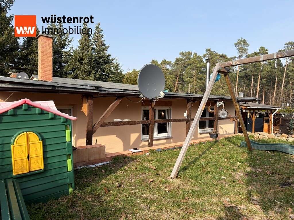 Immobilie in Gommern - Traumhafte Waldlage bei Gommern – zwei Bungalows mit Nebengelass auf Pachtgrundstück - Bild 2