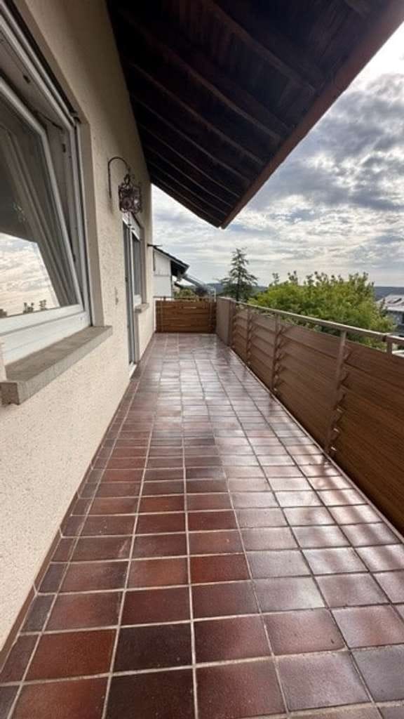 Immobilie in Aichwald - Zweifamilienhaus mit Potenzial in toller Wohnlage mit Aussicht - Bild 4