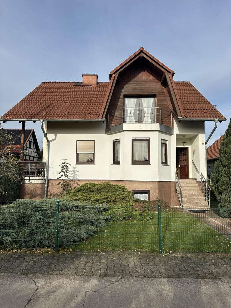 Immobilie in Waltershausen - Großzügiges Zuhause und perfektes Familienidyll - Bild 0