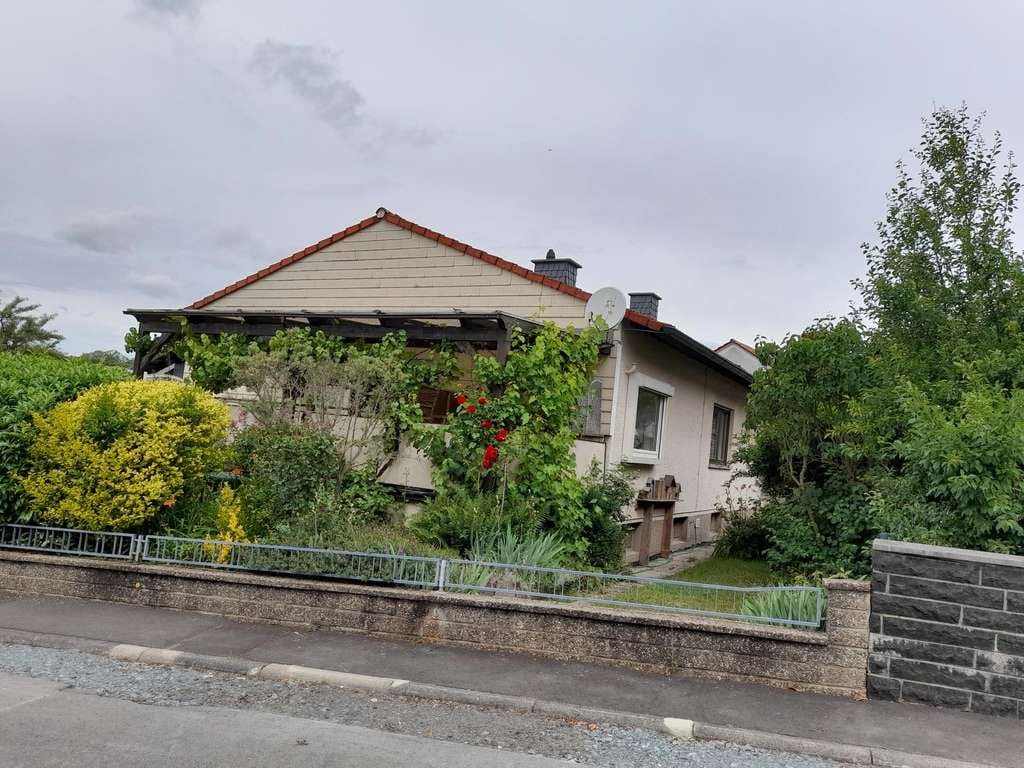 Immobilie in Bad Nauheim - Einfamilienwohnhaus mit ELW in Top-Lage von Rödgen - Bild 3