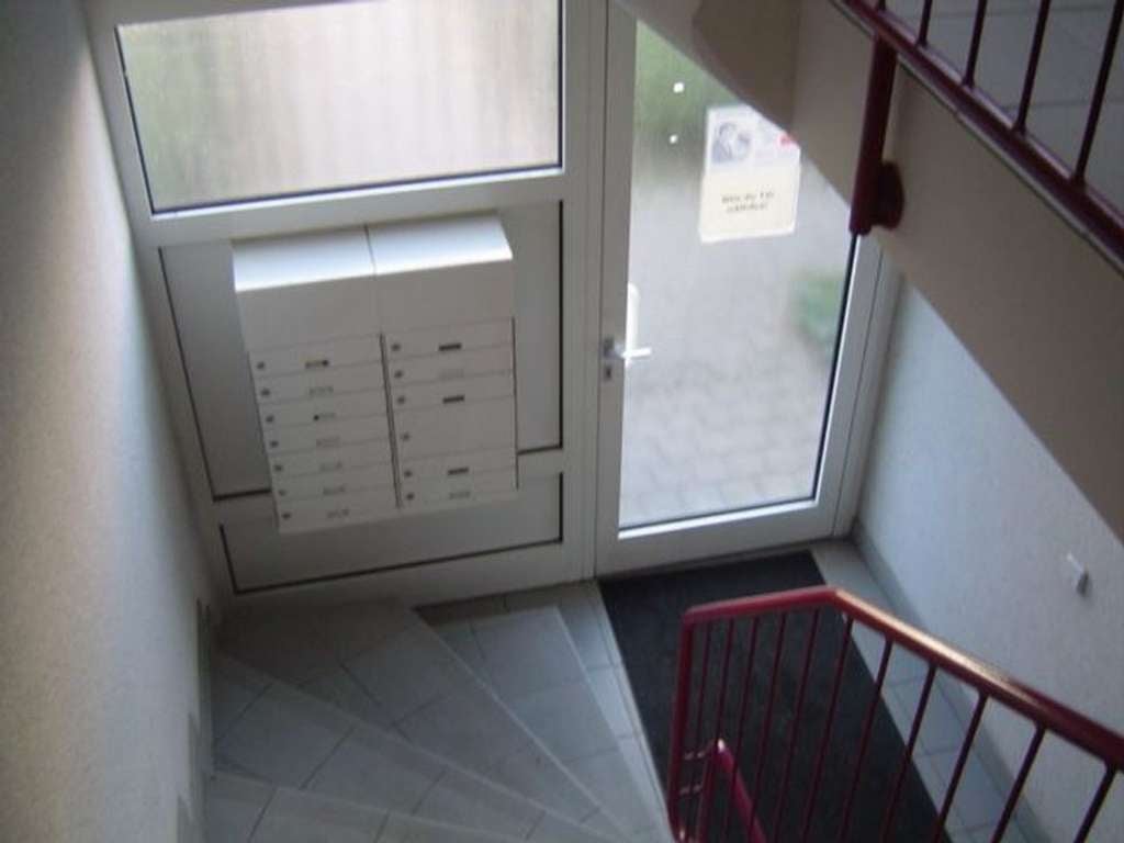 Immobilie in Beelitz - Vermietete 86 qm Etagenwohnung mit Balkon und Garage - Bild 3