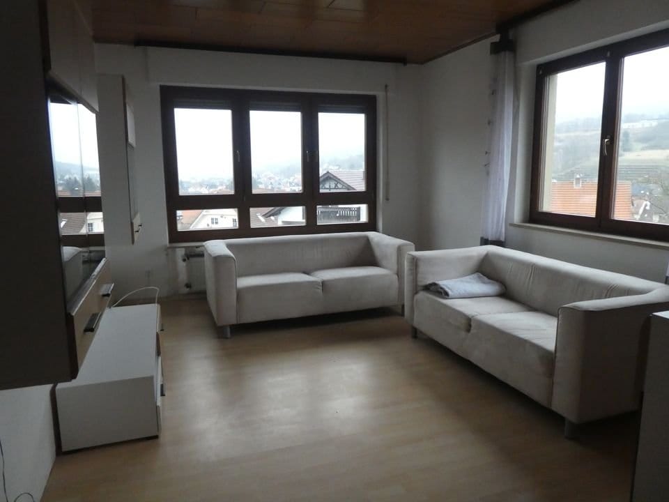 Immobilie in Waldaschaff - Zweifamilienhaus mit herrlichem Ausblick in ruhiger Lage von Waldaschaff! - Bild 2