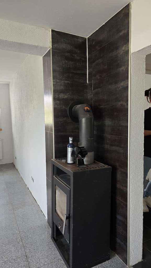 Immobilie in Malsch - Sanierte Haushälfte mit autarker Einliegerwohnung, großzügiger Veranda und Carport in Malsch - Bild 1