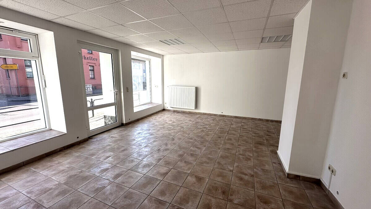 Immobilie in Raguhn-Jeßnitz - Vielseitiges Wohn- und Geschäftshaus in Raguhn - Bild 2