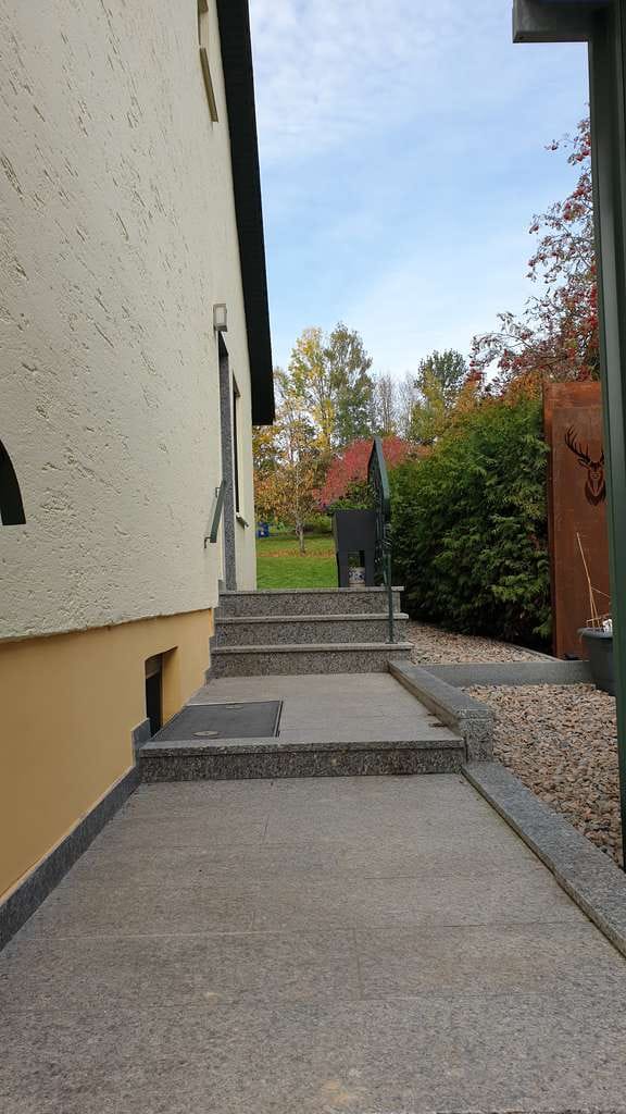 Immobilie in Allershausen - Wohnhaus mit optionalem Erwerb eines direkt angrenzenden Freizeitgrundstückes - Bild 3