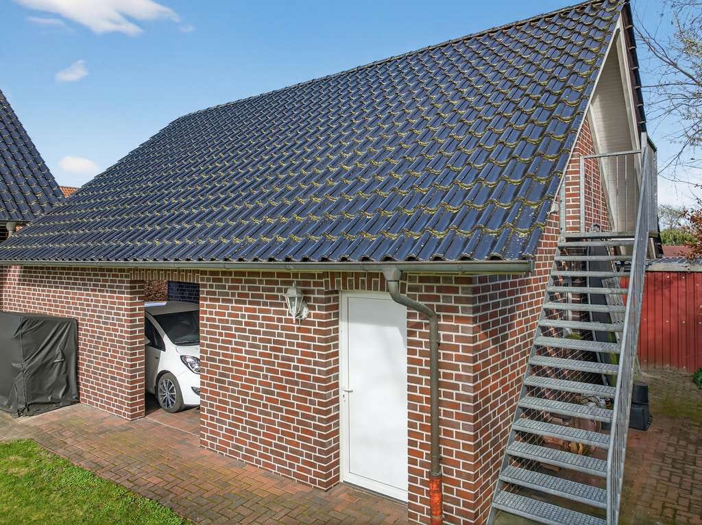 Immobilie in Rhede (Ems) - Freier Blick - Großes EFH in Sackgassenendlage mit Garage und Carport - Bild 3