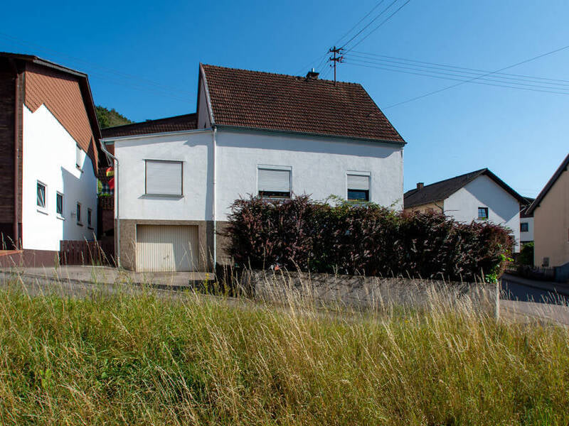 Immobilie in Illingen - Freistehendes Ein- bis Zweifamilienhaus als Kapitalanlage oder Eigenheim - Bild 0
