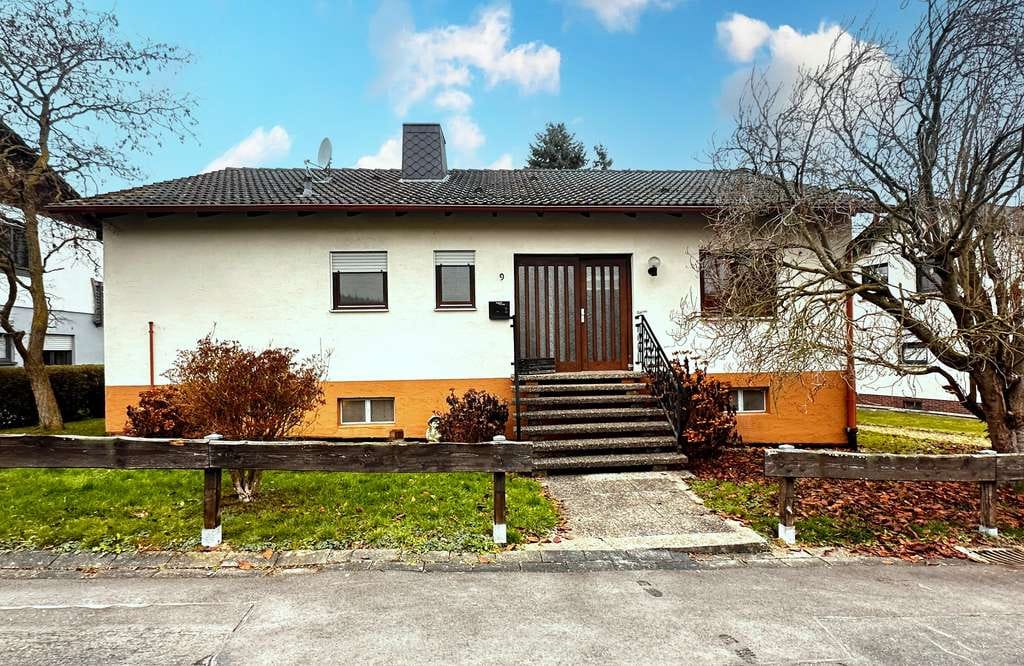 Immobilie in Felsberg - Ihr Platz zum Ankommen - Einfamilienhaus mit Entwicklungspotenzial - Bild 0