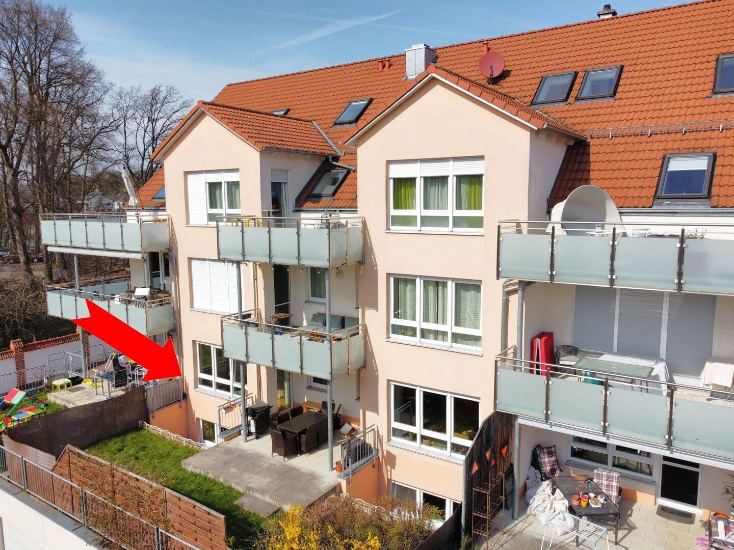 Immobilie in Spardorf - Jetzt kaufen – später einziehen! Bestens vermietete 4-Zimmer-Maisonette-ETW mit kleinem Garten in feiner Wohnlage von Uttenreuth - Bild 0