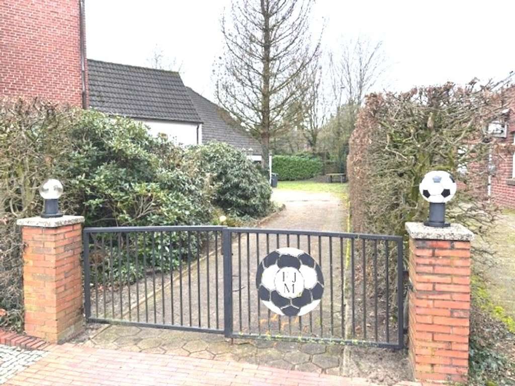 Immobilie in Papenburg - Investoren aufgepasst! Wohn- u. Geschäftshaus (ca. 420 m² Wohn- u. Gewerbefläche) in Aschendorf - Bild 4