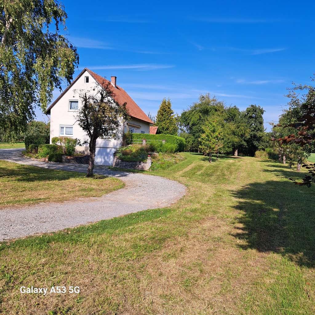 Immobilie in Baindt - 2.991 qm großes naturnahes Anwesen in Alleinlage mit bester Infrastruktur - Bild 0