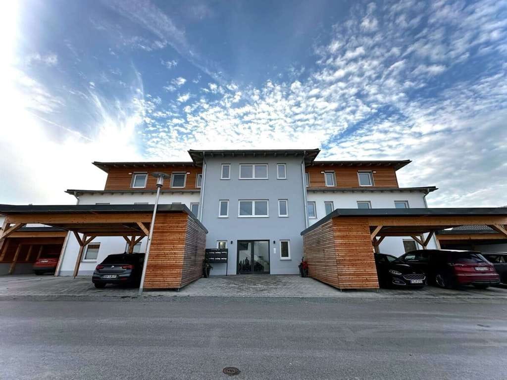 Immobilie in Oberschneiding - Penthouse mit beeindruckender Dachterrasse – Moderner Neubau in ruhiger Lage nahe Straubing - Bild 2