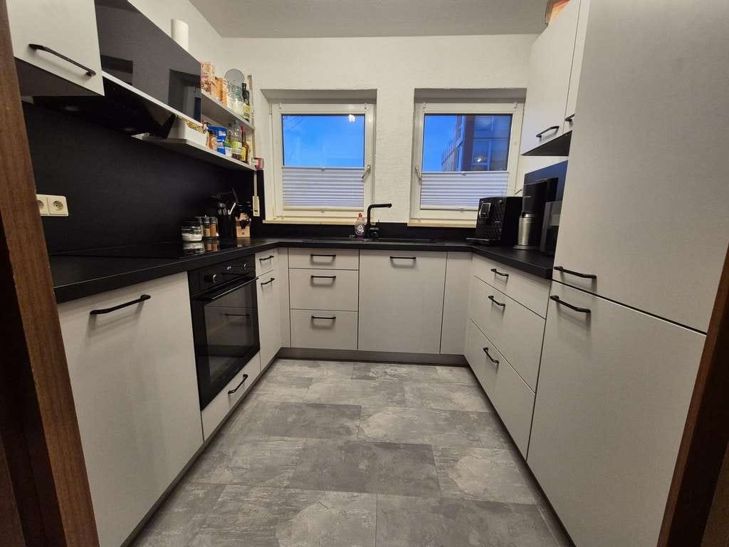 Immobilie in Essingen - Moderne 2,5-Zimmer-Wohnung mit Balkon, TG-Stellplatz und bester Lage - Bild 3