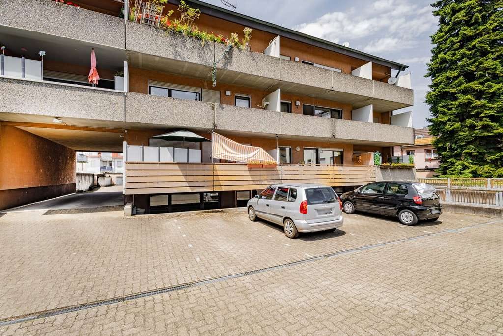 Immobilie in Emmendingen - Gemütliche 1-Zimmer-Wohnung mit großem Balkon in zentraler und ruhiger Lage von Emmendingen - Bild 2