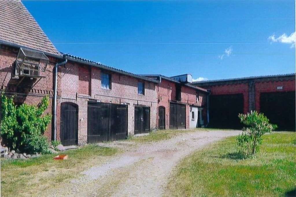 Immobilie in Havelberg - Wasserlage nahe Havel und Elbe - Mehrfamilienhaus mit großem Grundstück - Bild 3