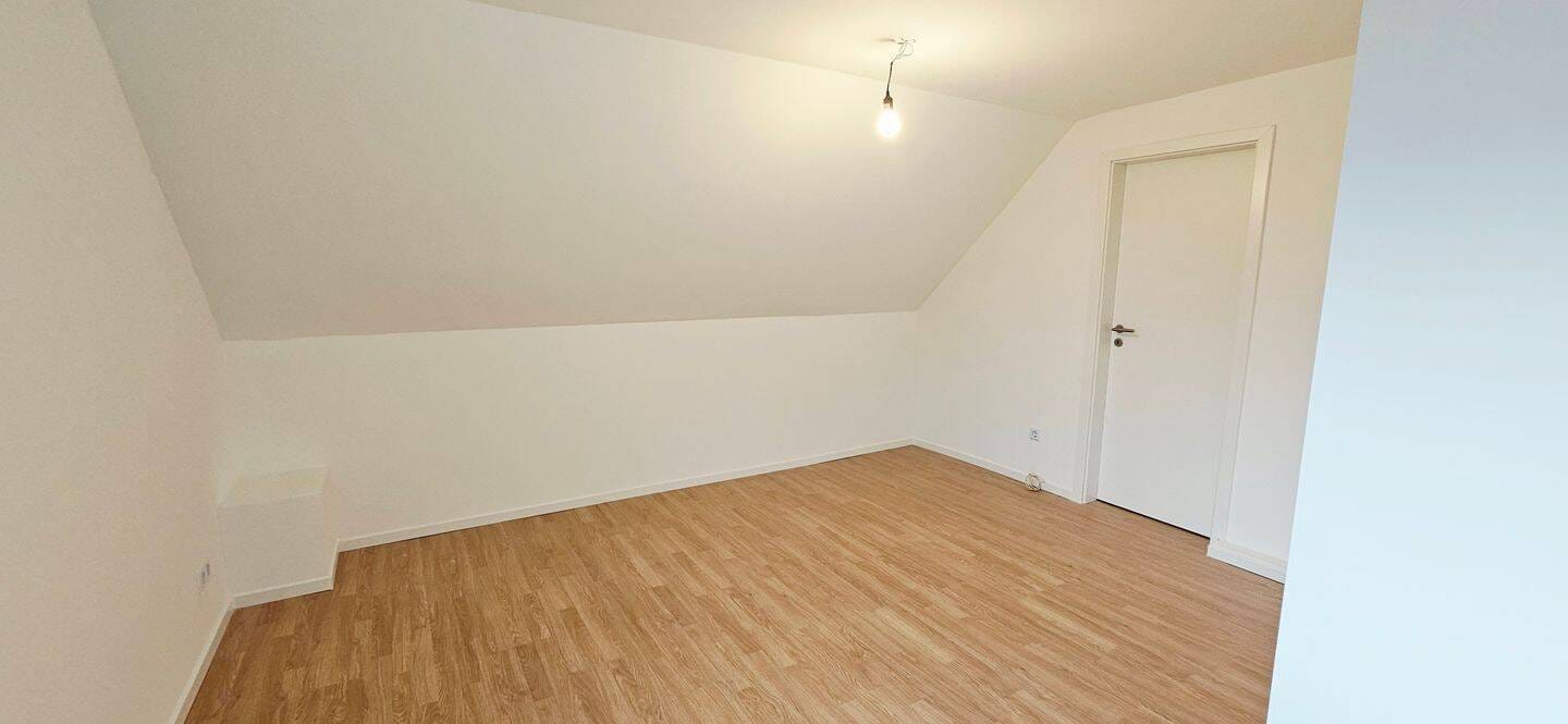 Immobilie in Borgholzhausen - Erstbezug nach Kernsanierung: Energieeffizienzklasse A & Idylle am Waldrand - Bild 2