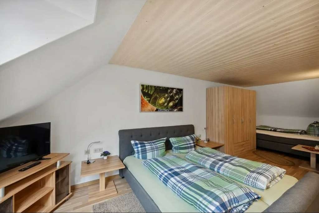 Immobilie in St. Blasien - Charmante 3-Zimmer-Whg in Menzenschwand – ideal als Feriendomizil oder Kapitalanlage - Bild 0