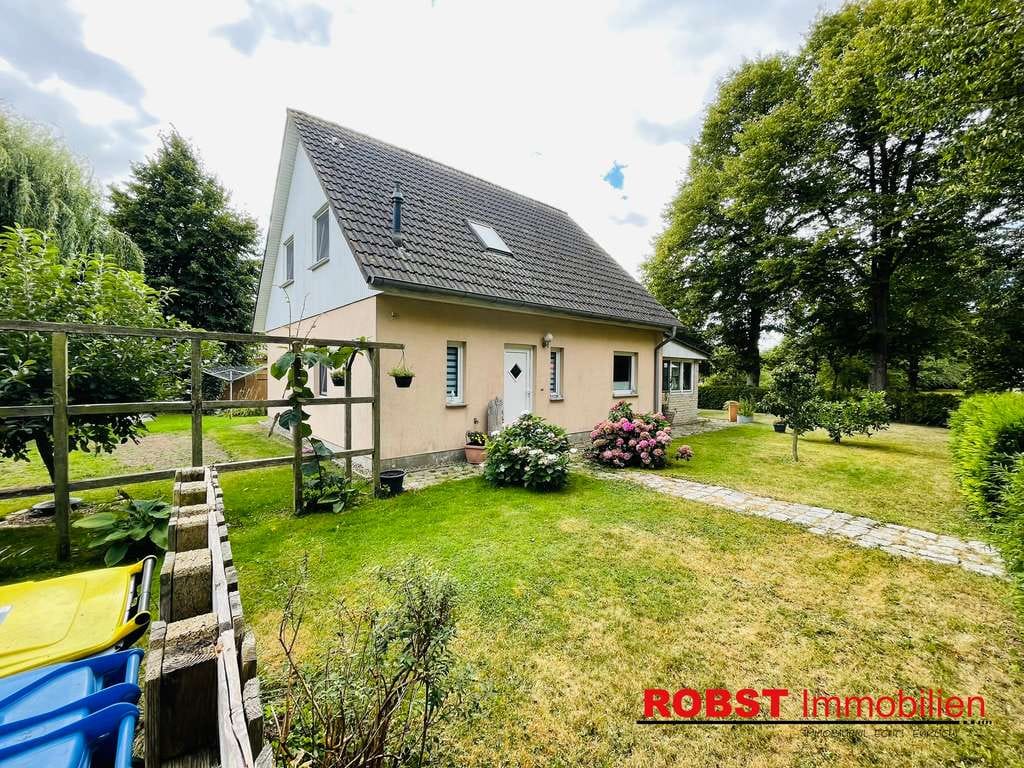 Immobilie in Klütz - Ostseestrandnähe - Einfamilienhaus in ruhiger Lage auf angenehmen großem Grundstück - Bild 1