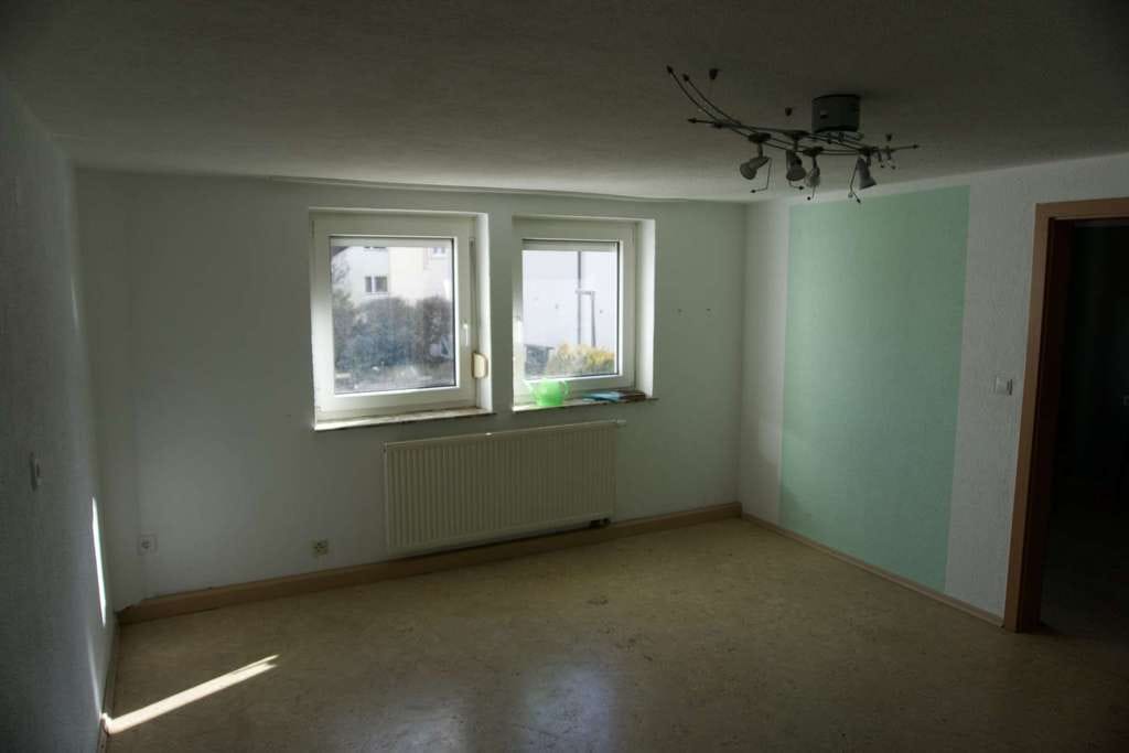 Immobilie in Ostelsheim - Historisches Wohnhaus mit Scheune und kommunalen Fördermöglichkeiten mitten in Ostelsheim - Bild 2