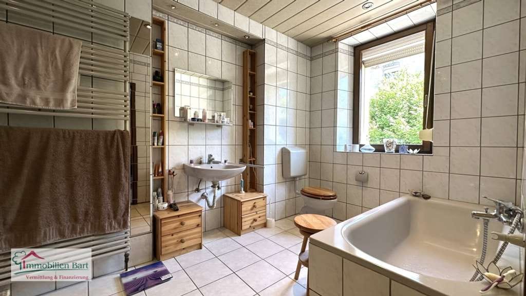 Immobilie in Freudenburg - GRENZNÄHE LUXEMBURG: WOHNHAUS MIT GARTEN UND GARAGE IN FREUDENBURG - Bild 3