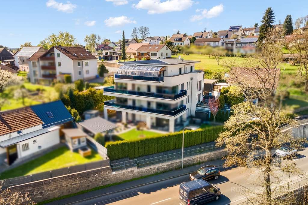 Immobilie in Neustadt an der Waldnaab - Exklusives Penthouse mit privater Etage, spektakulärer Aussicht und umlaufender Terrassenlandschaft - Bild 0