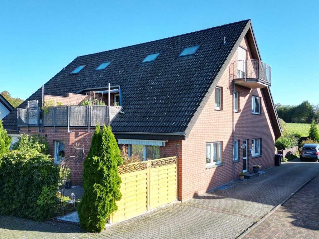 Immobilie in Bad Rothenfelde - Gepflegte Doppelhaushälfte mit zwei Wohneinheiten  - Bild 0