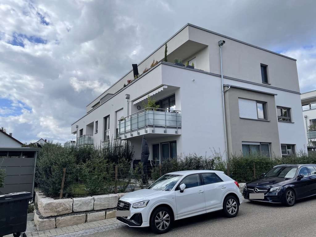 Immobilie in Erligheim - Ein Traum für Gartenliebhaber - Hochwertige 3 Zi.-EG Wohnung mit Nolte Einbauküche und tollem Garten - Bild 0