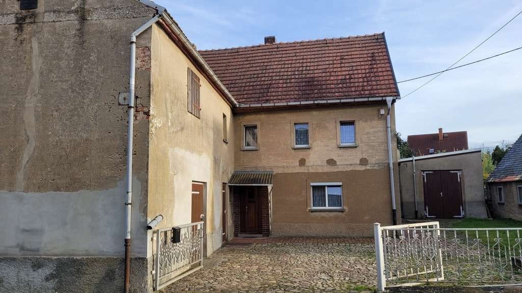 Immobilie in Frohburg - Wohnhaus auf großem Grundstück - Bild 1