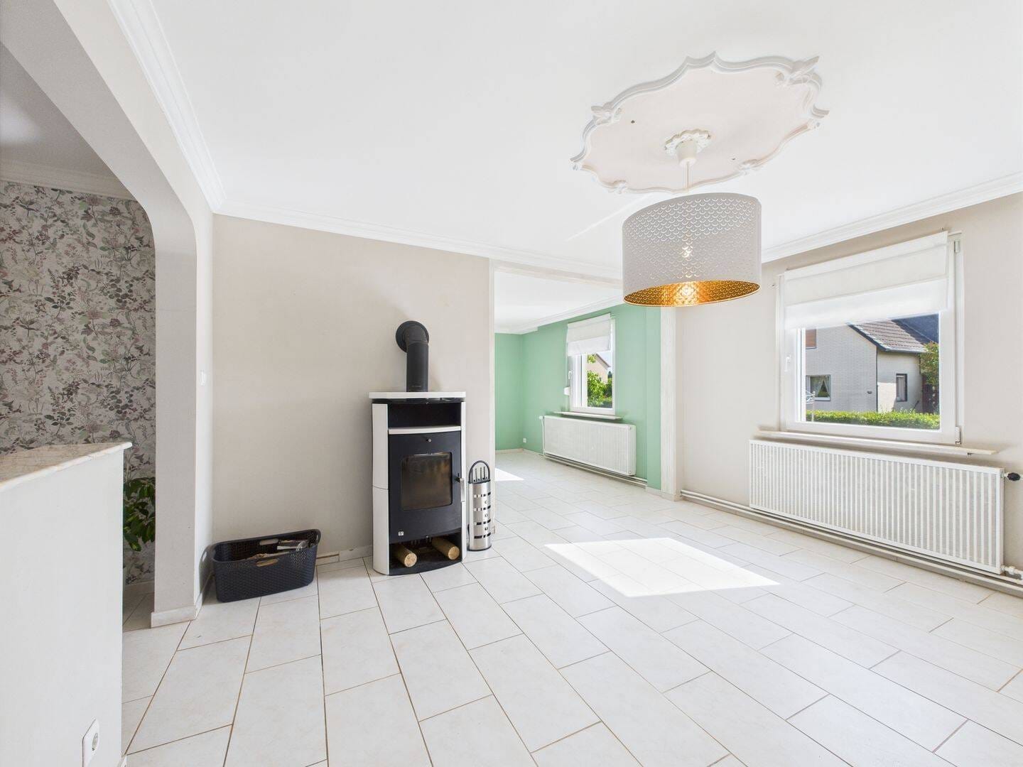 Immobilie in Bahrdorf - PROVISIONSFREI Modernisiertes Ein-/Zweifamilienhaus, 1.230qm Grundstück - inkl. FINANZIERUNGSSERVICE - Bild 2